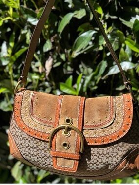 Coach Soho Flap Signature C F11517